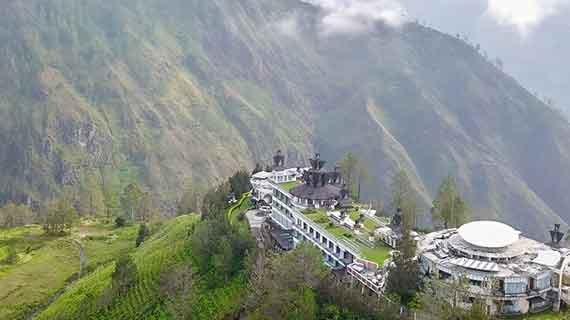 wisata taman simalem resort