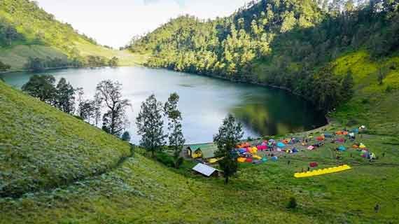 wisata gunung semeru