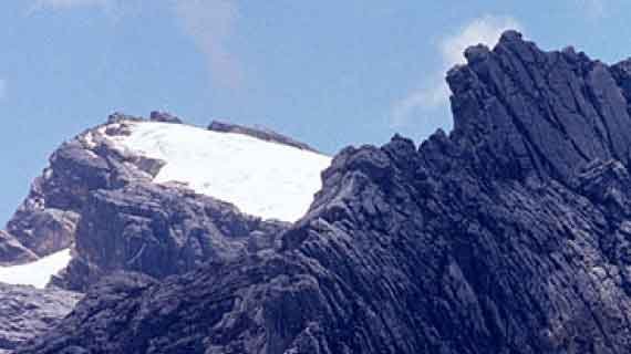wisata puncak trikora