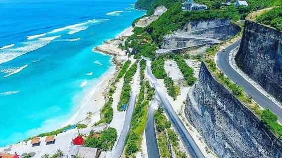 pantai melasti pandawa