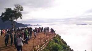objek wisata lolai