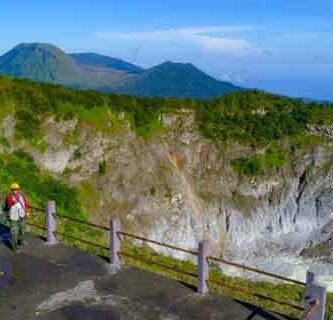 objek wisata gunung lokon dan mahawu