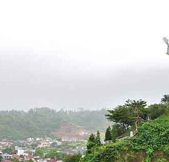 objek wisata bukit kasih kanonang
