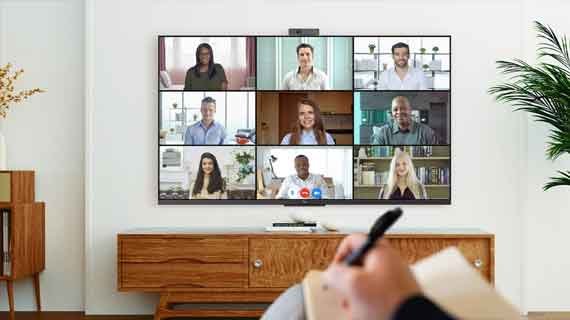 tv dengan kamera depan tersembunyi