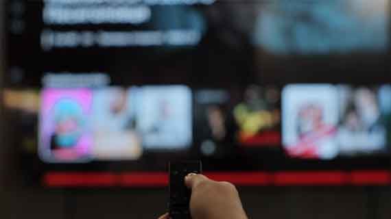 TV dengan Timer Nyala Otomatis