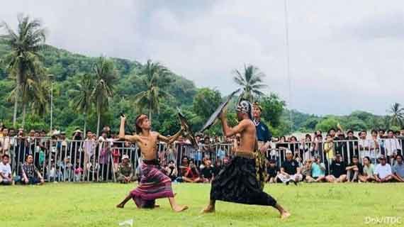 Festival Pesona Bau Nyale
