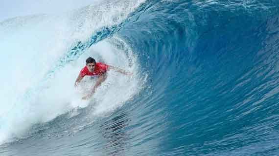 Surfing Pantai Tanjung Setia