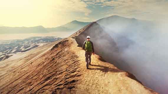 informasi pendakian gunung aktif