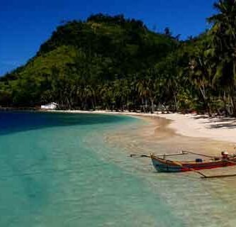 Wisata Pantai Padang
