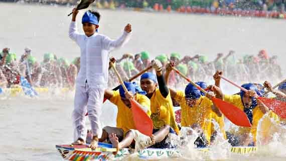 Sejarah Festival Pacu Jalur