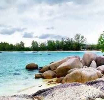 wisata Pantai Trikora