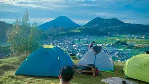 camping di Dieng Plateau