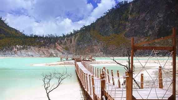 crater tour Kawah Putih