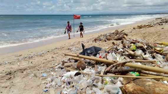 dampak wisata pada lingkungan alam