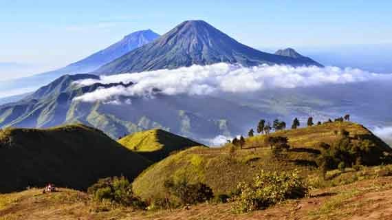 hiking gunung Prau