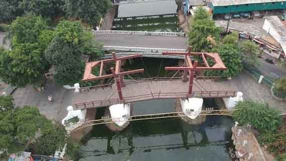 jembatan intan kota tua peninggalan VOC