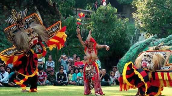 kesenian Reog Ponorogo