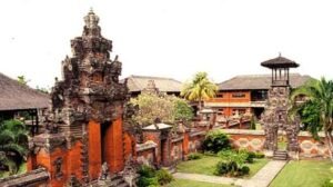 kota wisata dengan warisan budaya