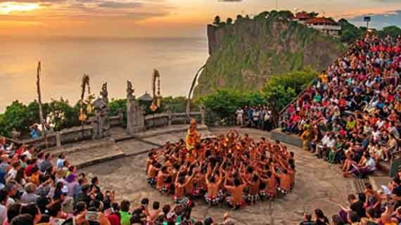literasi wisata budaya Indonesia