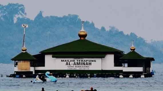masjid terapung al-aminah sari ringgung