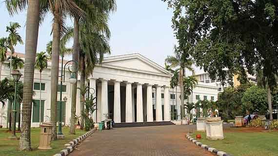 museum seni rupa dan keramik jakarta