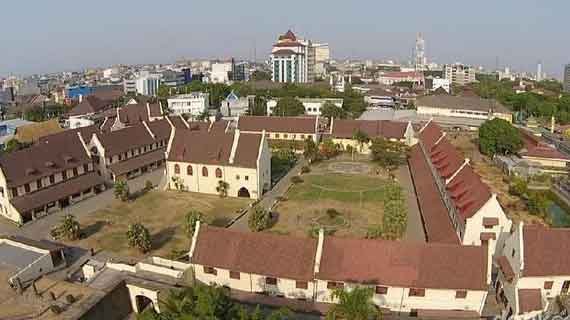 nilai historis Benteng Rotterdam