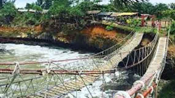 pantai sungai suci trekking jembatan gantung