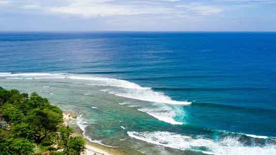 pantai tanjung setia krui lampung