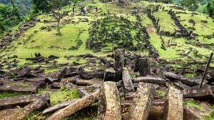 situs megalitikum Gunung Padang