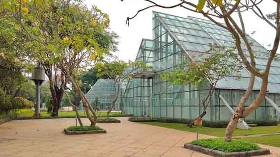 taman menteng ruang hijau kota
