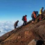 trekking Gunung Slamet