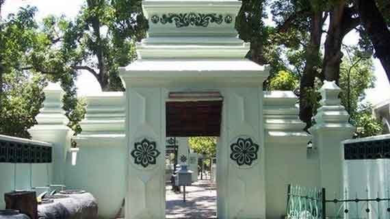 wisata religi Sunan Ampel