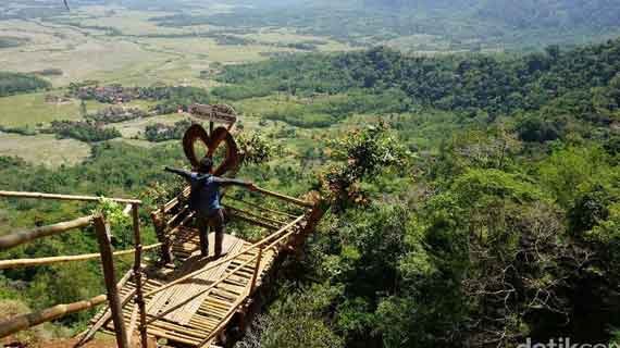 bukit panenjoan geopark ciletuh spot foto