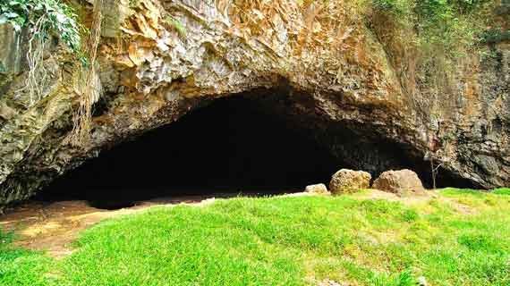 lalay cave palabuhanratu