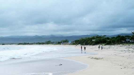 pantai santolo garut pasir putih
