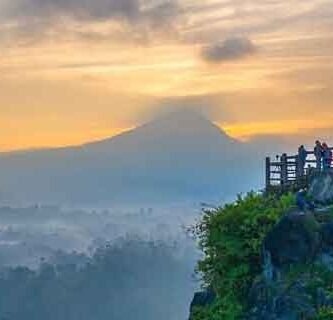 tebing keraton sunrise Bandung Barat
