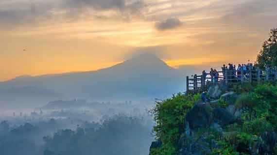 tebing keraton sunrise Bandung Barat